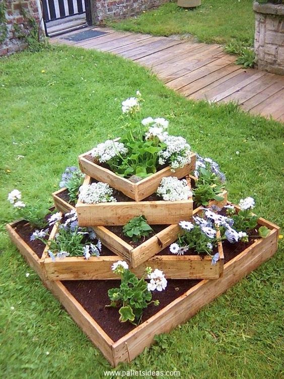 TOP 10 DIY Garden Ideas